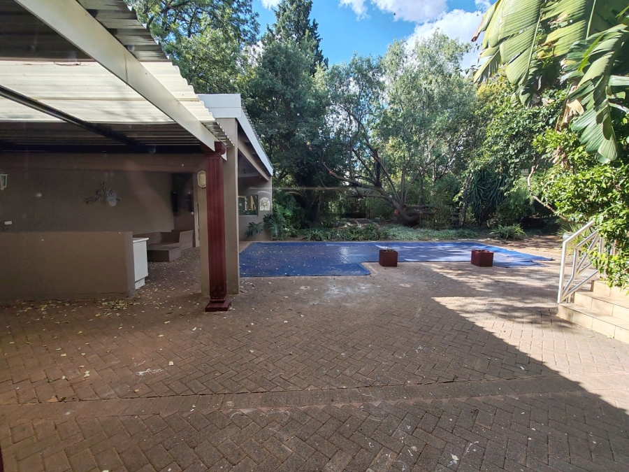 5 Bedroom Property for Sale in Heuwelsig Free State